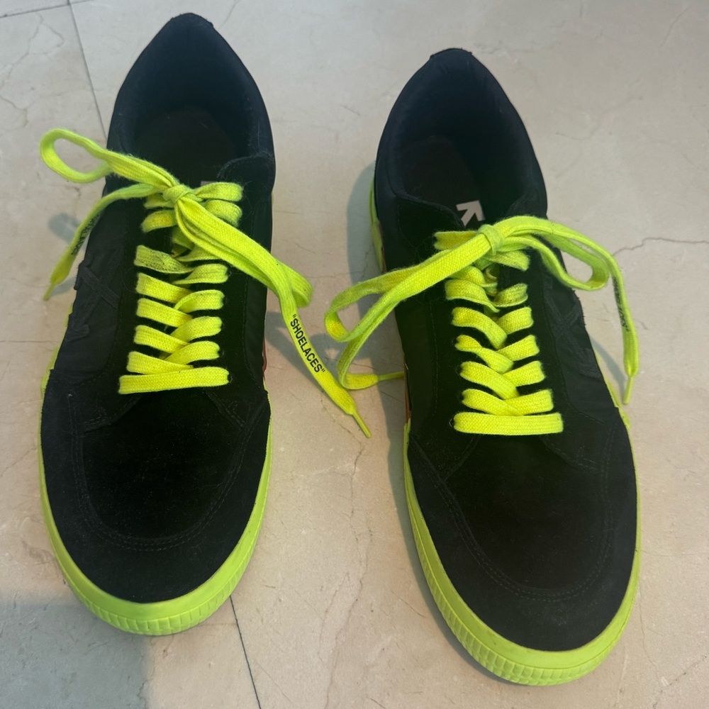 Off White Black Fluorescent Yellow